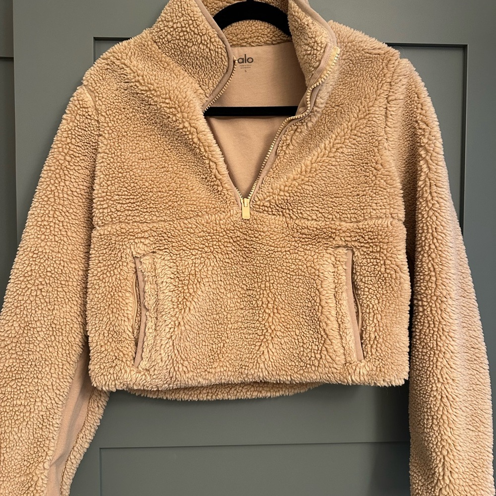 ALO Yoga Beige Sherpa Pullover